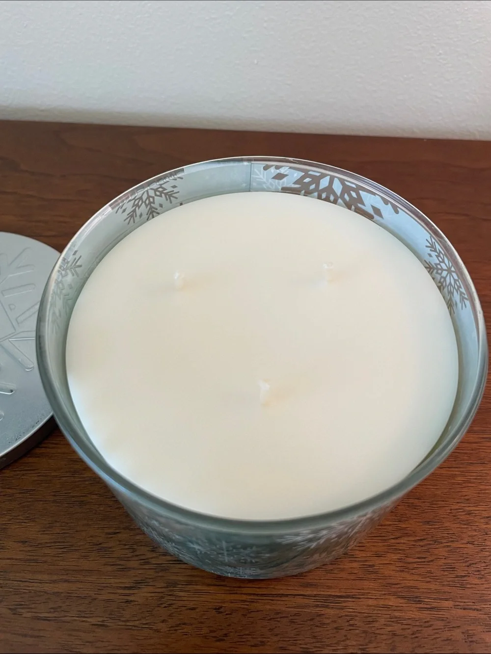 Yankee Candle Sunshine & Snow Scented - 3 wick Teal and Silver